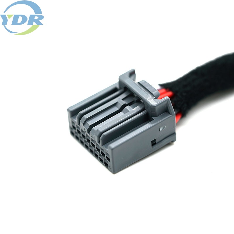 Quid interest inter filum phaleris et fune contionem?